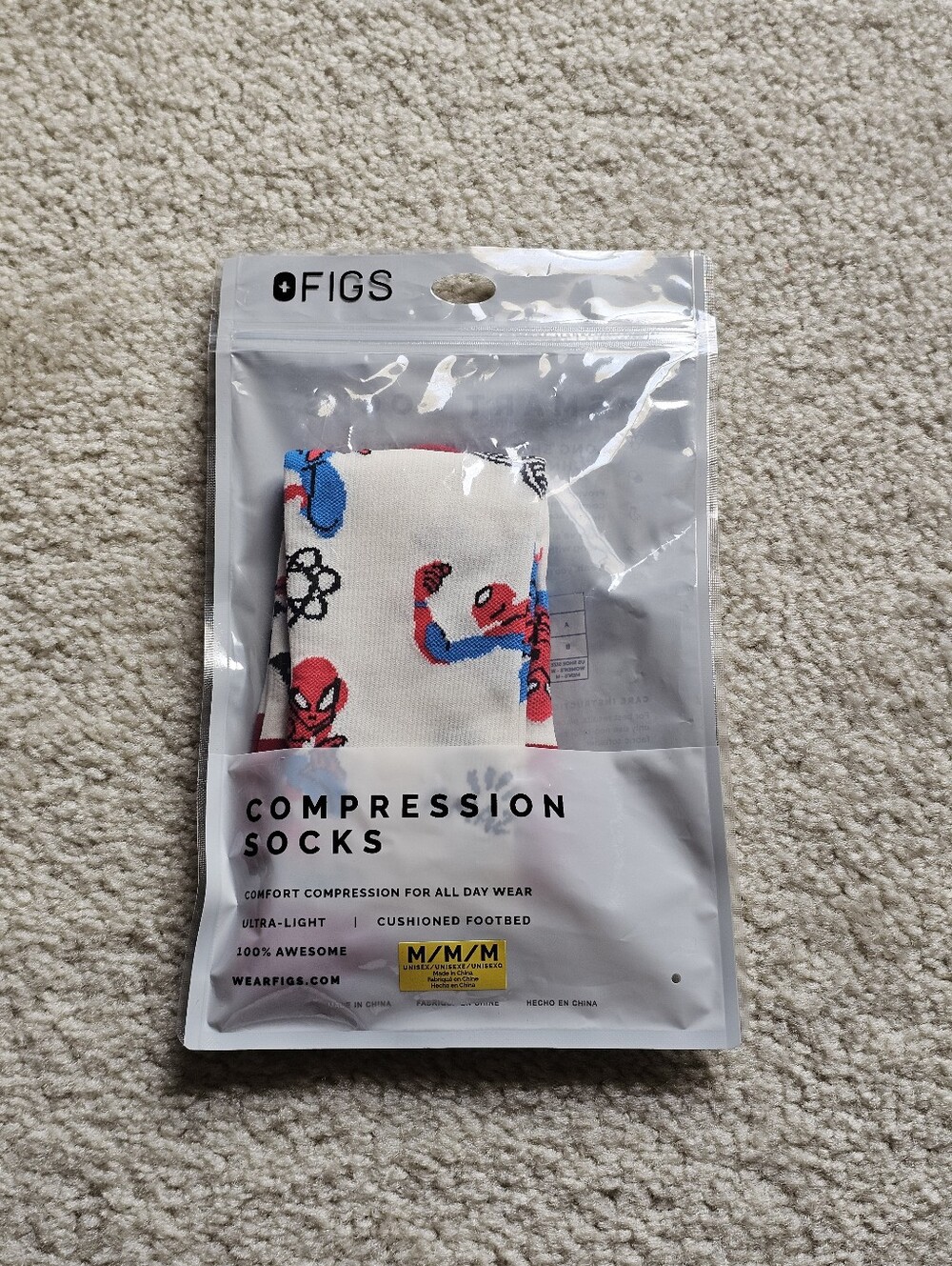 FIGS MARVEL SPIDER-MAN COMPRESSION SCOKS